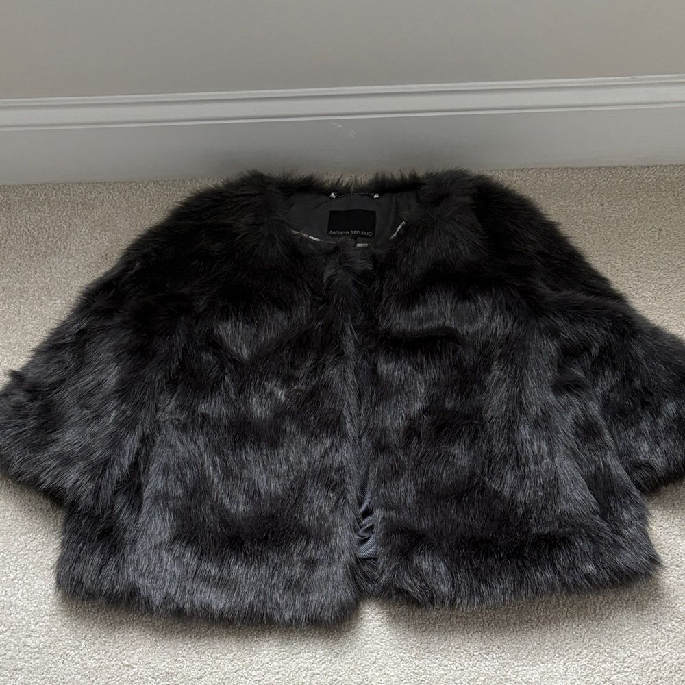 Banana Republic faux fur shawl